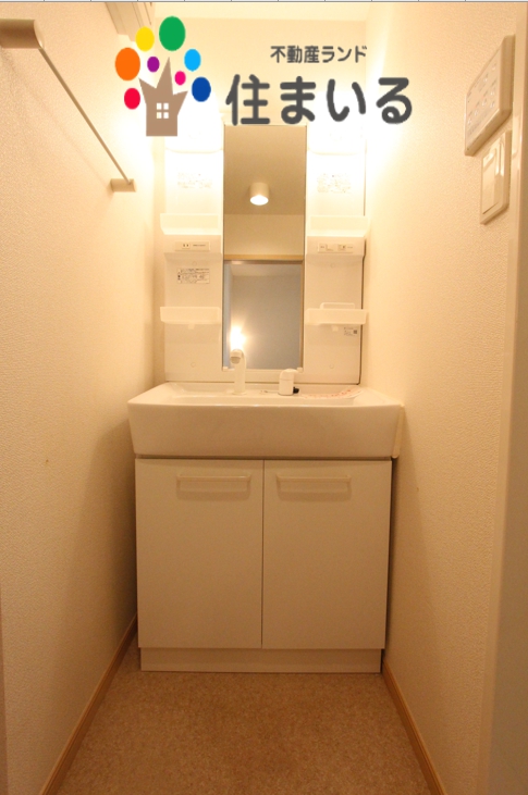 洗面設備　※写真は同型タイプとなります