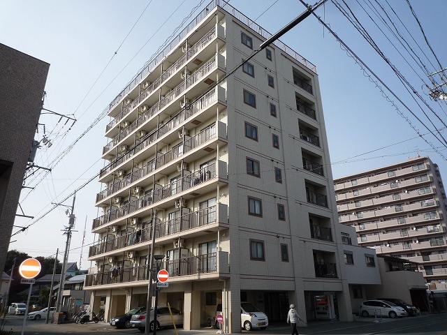 建物外観　東南角地