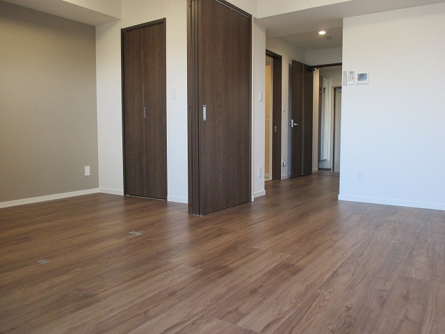 居室・リビング　写真は別号室です。現況優先になります。