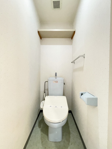 トイレ　同物件別号室
