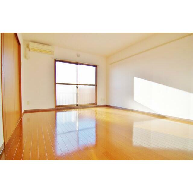 居室・リビング　間取り反転