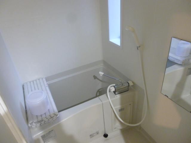 バス・シャワールーム　※別部屋参考写真