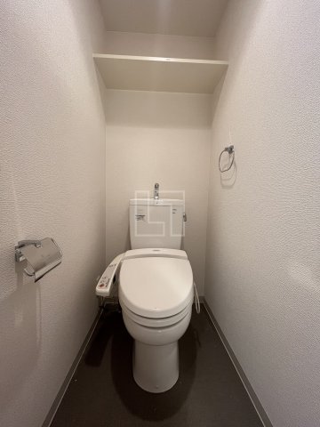 トイレ　グランルージュ中之島南　温水洗浄便座