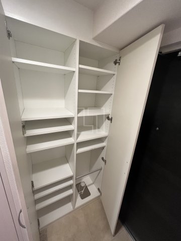 収納　グランルージュ中之島南　シューズボックス