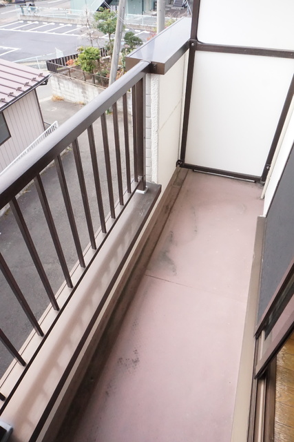 バルコニー　南向きのバルコニー※同タイプ参考写真