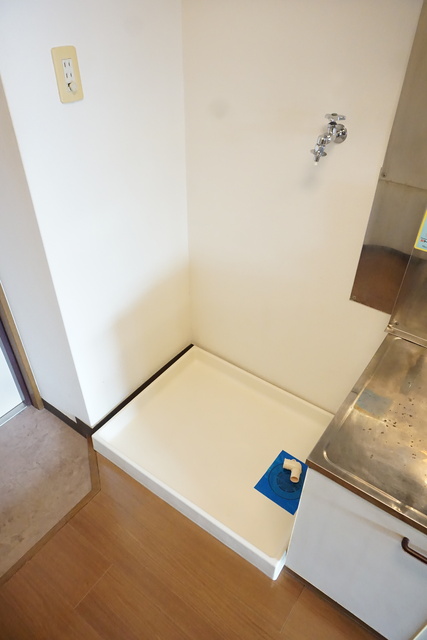 その他設備　室内洗濯機置き場※同タイプ参考写真