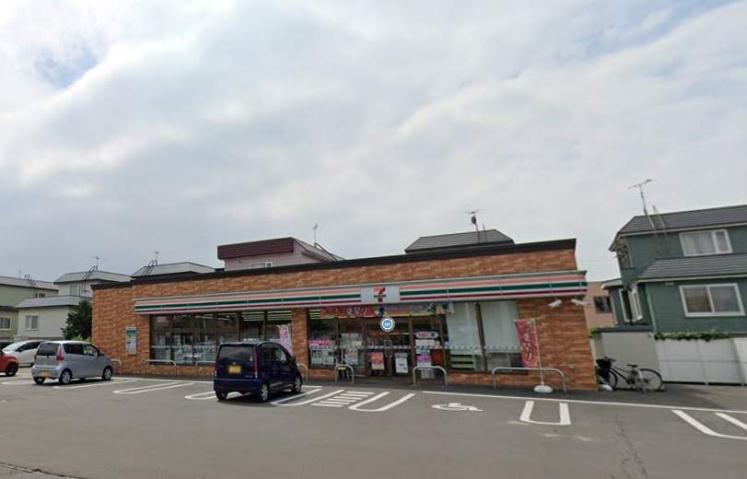 コンビニ　セブン－イレブン札幌屯田６条店（コンビニ）まで423m
