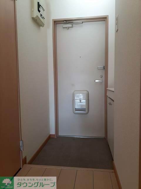 玄関　お部屋探しは【タウンハウジング千葉店】にお任せ下さい♪