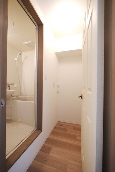 洗面設備　※他号室の画像です