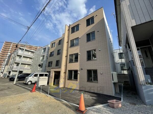 建物外観　インターネットが無料で利用可能なマンションです♪