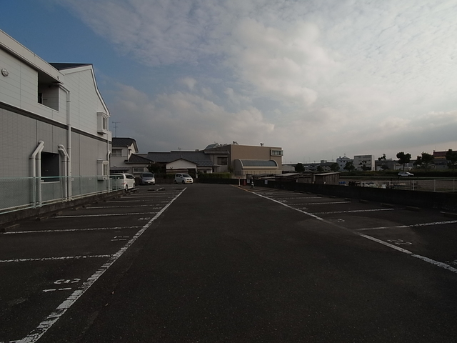 駐車場　隣接駐車場