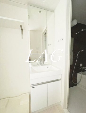 洗面設備　独立洗面台です。