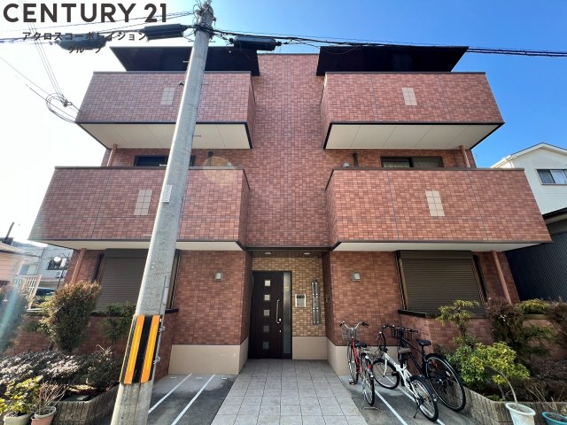 建物外観　安心のオートロック付き☆