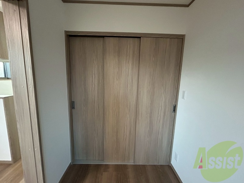 収納　洋室のクローゼットです。中はどんな感じでしょうか。