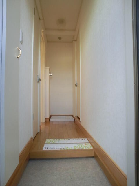 玄関　弊社は都内全域の物件をご紹介可能です！