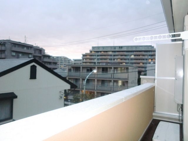 バルコニー　弊社は都内全域の物件をご紹介可能です！