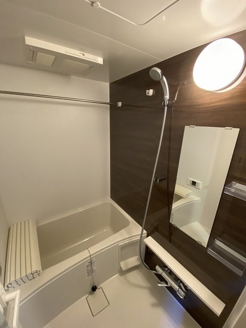 バス・シャワールーム　バスルーム