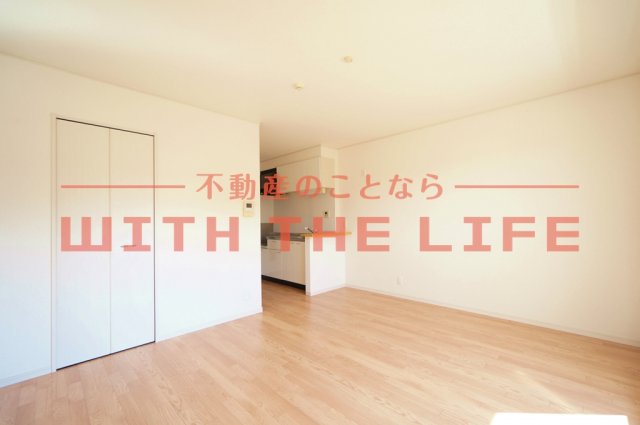 居室・リビング　こちらのリビングで趣味の時間をお楽しみください