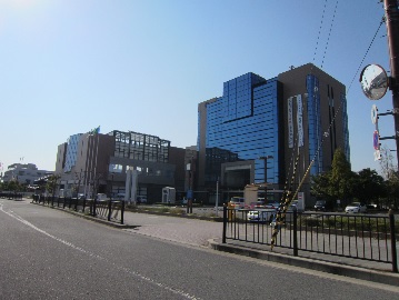 役所　忠岡町役場（役所）まで439m