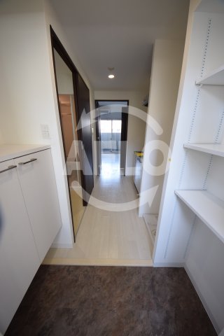 玄関　エグゼ阿倍野II　玄関