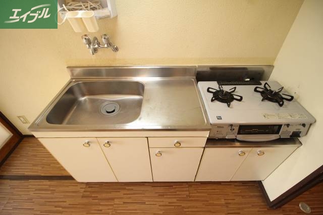 キッチン　２口コンロ設置済み