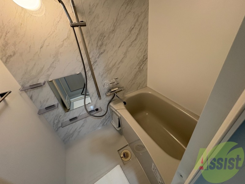 バス・シャワールーム　お風呂になります。一日の疲れを癒してくださいね。