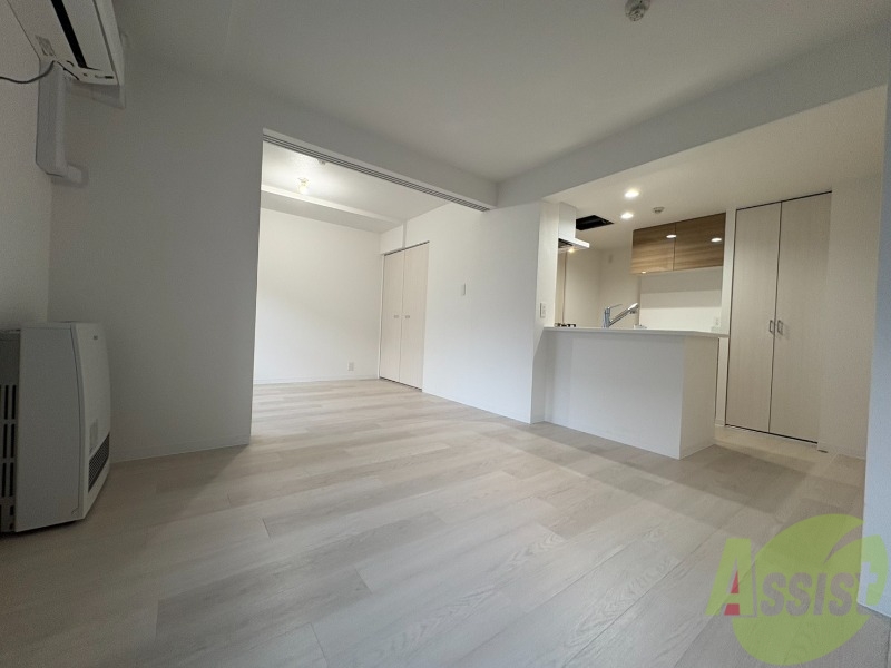 居室・リビング　広くてきれいなリビングです！快適に過ごせそうですね。