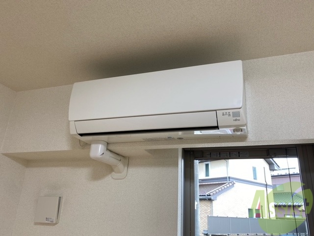 その他設備　エアコンが設置されているので快適に過ごせますよ。