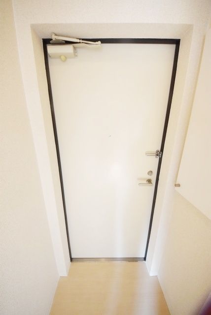 玄関　別号室　参考画像