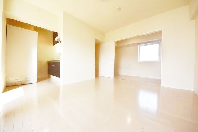 居室・リビング　別号室　参考画像