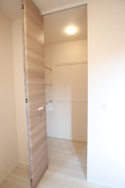 収納　奥行きのあるクロゼット♪