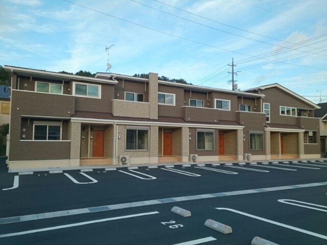 建物外観　落ち着いた雰囲気の外観です