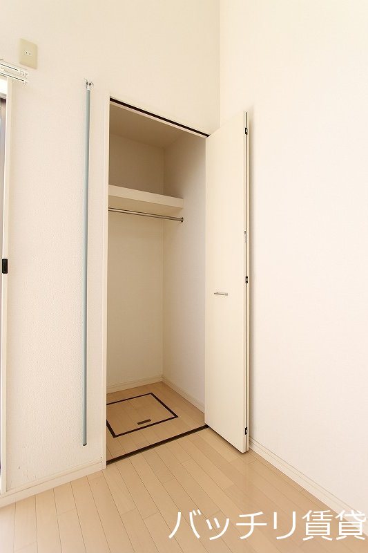 収納　同型タイプの為、現状を優先致します。