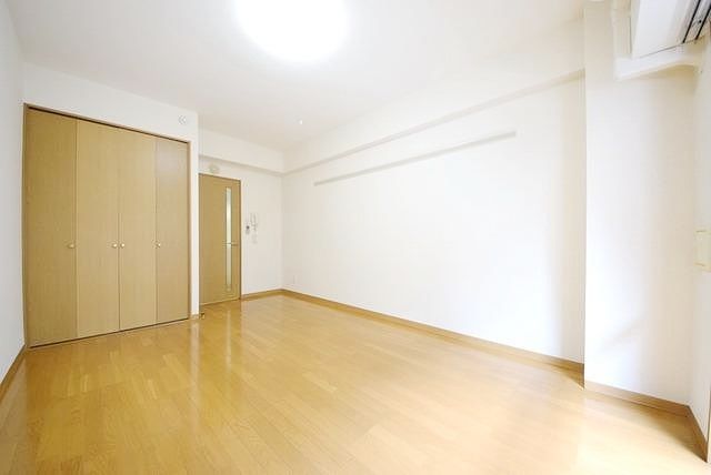 その他部屋・スペース　★洋室広々！８帖です★