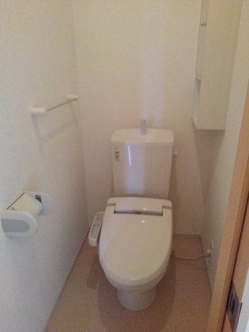 トイレ　トイレもきれいです