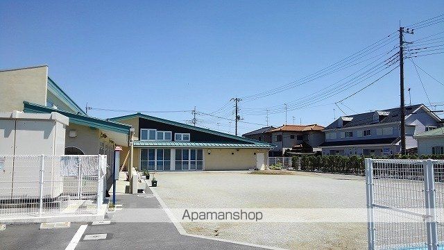 幼稚園・保育園　市立こすもす保育園（幼稚園・保育園）まで1300m