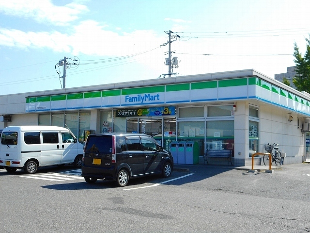 コンビニ　ファミリーマート笠岡市民病院前（コンビニ）まで400m