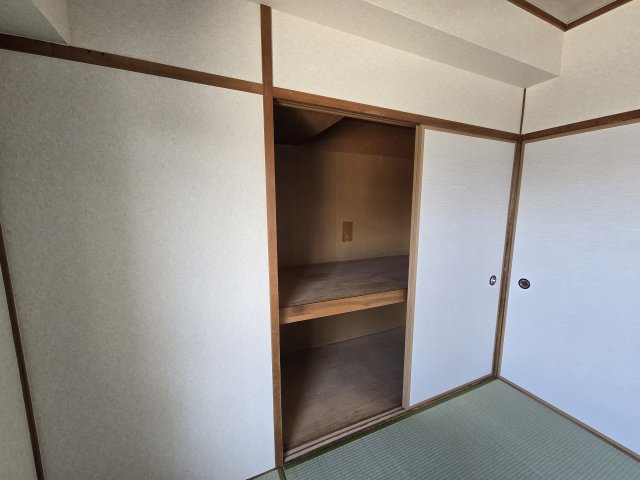 収納　郷原ビル