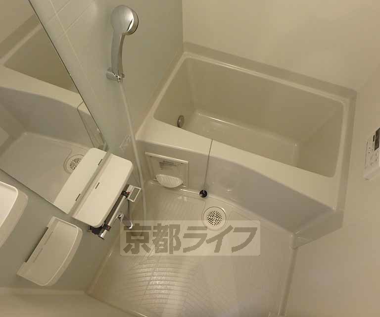 バス・シャワールーム　一日の疲れを癒すバスルーム