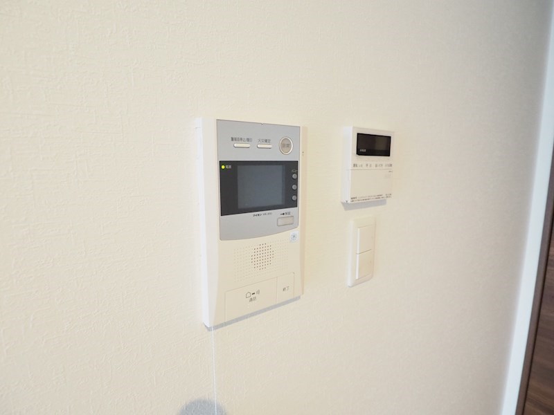 セキュリティ　モニタ付きインターホンで安心安全