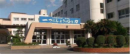 中学校　宍粟市立山崎西中学校（中学校）まで814m