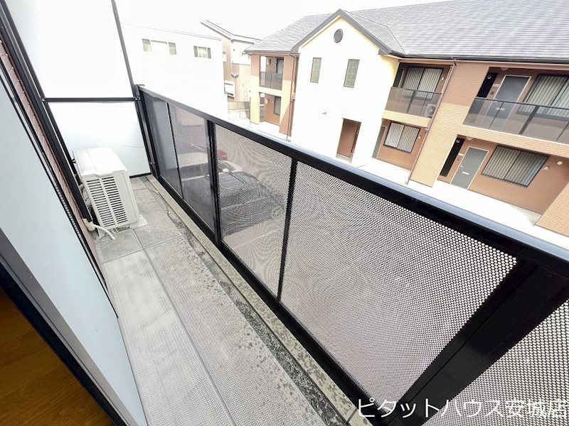 バルコニー　清掃前