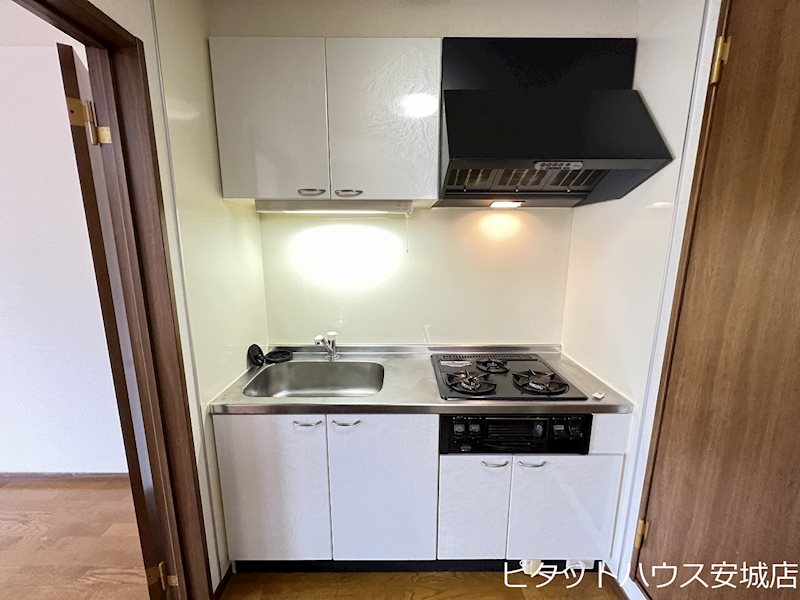 キッチン　清掃前