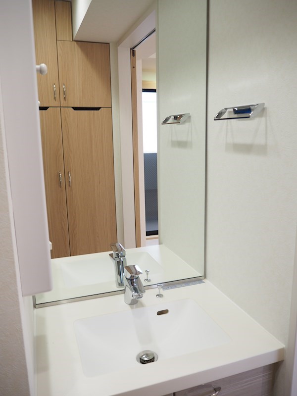 洗面設備　【横浜駅至近でお買い物らくらく♪】オススメ物件です！