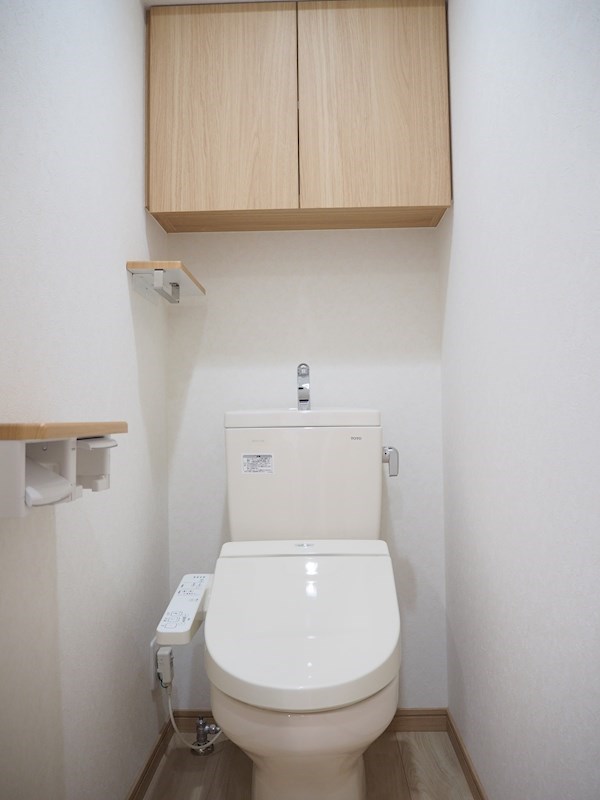 トイレ　【横浜駅至近でお買い物らくらく♪】オススメ物件です！