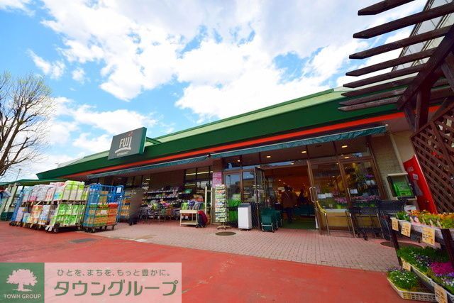 スーパー　FUJI新桜ヶ丘店（スーパー）まで370m