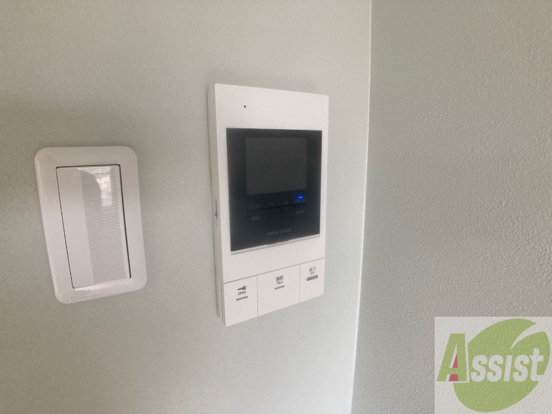 セキュリティ　ＴＶモニター付インターホンです。来客者の顔が見えるので安心！