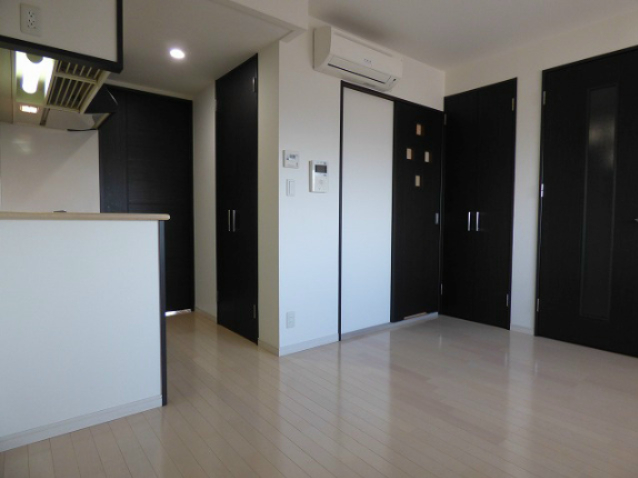 居室・リビング　※別号室参考写真