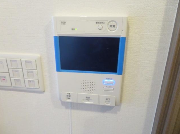 セキュリティ　☆安心のモニター付きインターホン付き☆