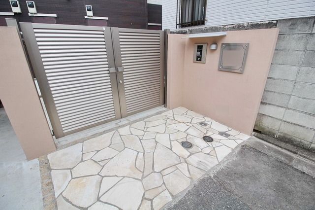 エントランス　★お洒落な入り口です★